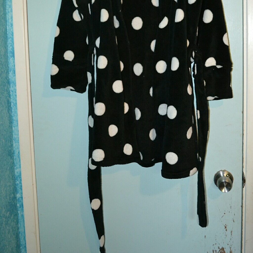 PINK Robe - Picture 2 of 2